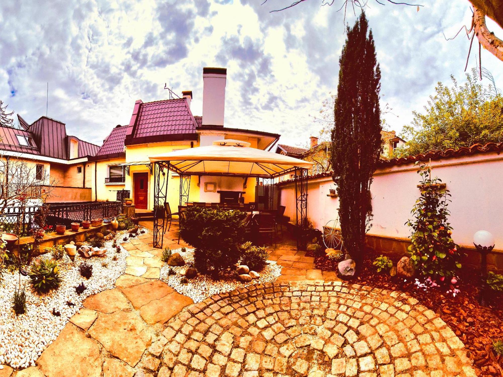 Luxury Private House In City Center Veliko Tarnovo Kültér fotó