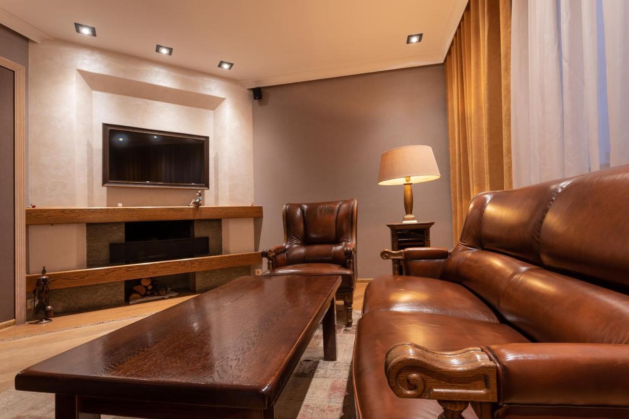 Luxury Private House In City Center Veliko Tarnovo Kültér fotó